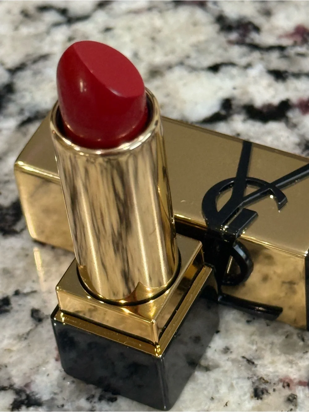 Yves Saint Laurent yves saint